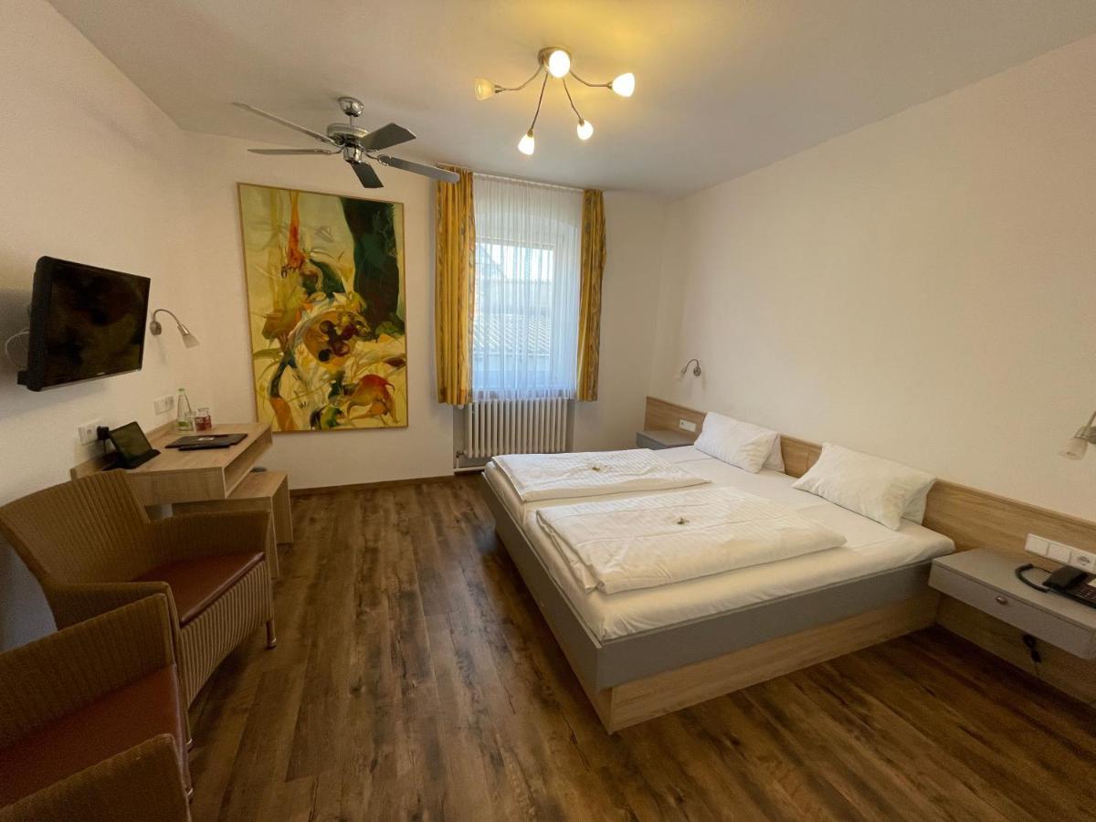 Hotel Gasthof Zum Storch Schlüsselfeld Dış mekan fotoğraf