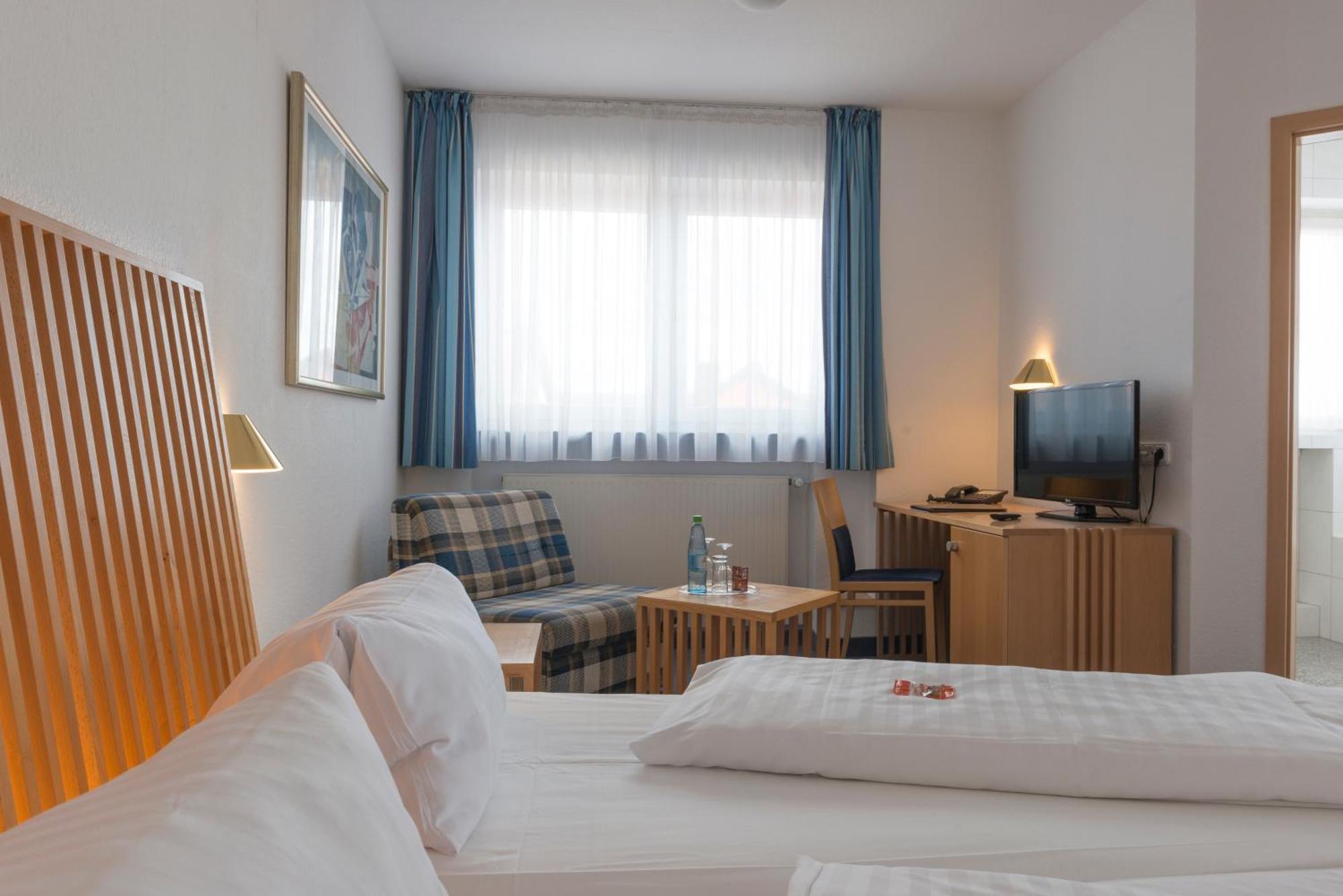 Hotel Gasthof Zum Storch Schlüsselfeld Dış mekan fotoğraf