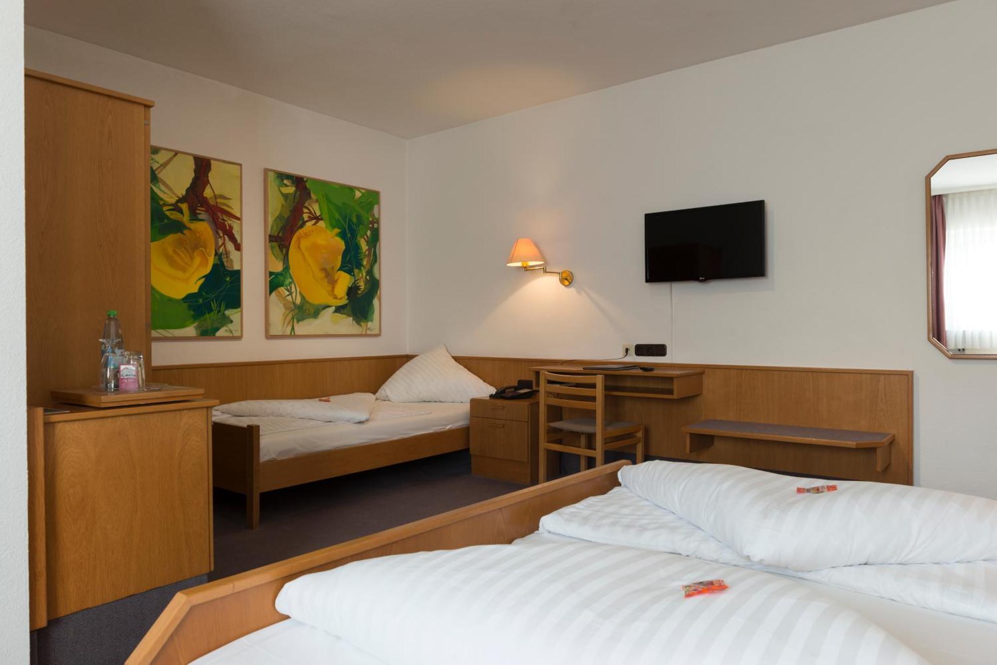 Hotel Gasthof Zum Storch Schlüsselfeld Dış mekan fotoğraf